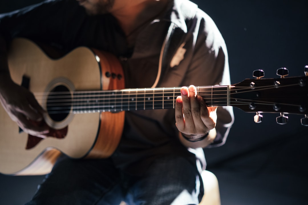 ギター好きへのギフトに！本当に喜ばれる音楽アイテムの選び方