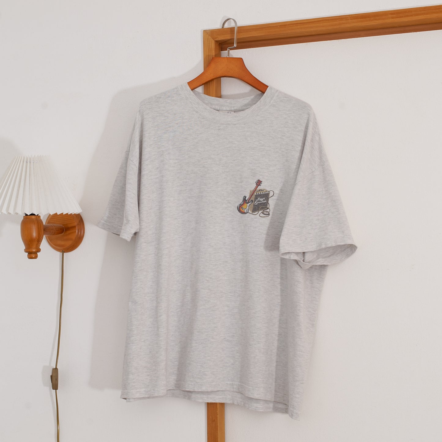 Bizarre Guitars & Amplifiers Tee ビザールギターTシャツ｜ギターストラップ屋が選ぶ古着＆雑貨
