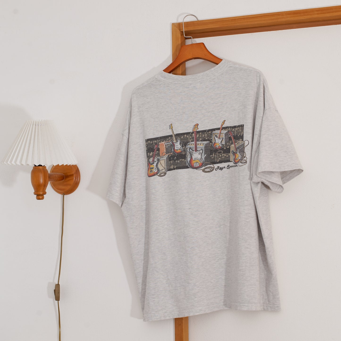 Bizarre Guitars & Amplifiers Tee ビザールギターTシャツ｜ギターストラップ屋が選ぶ古着＆雑貨