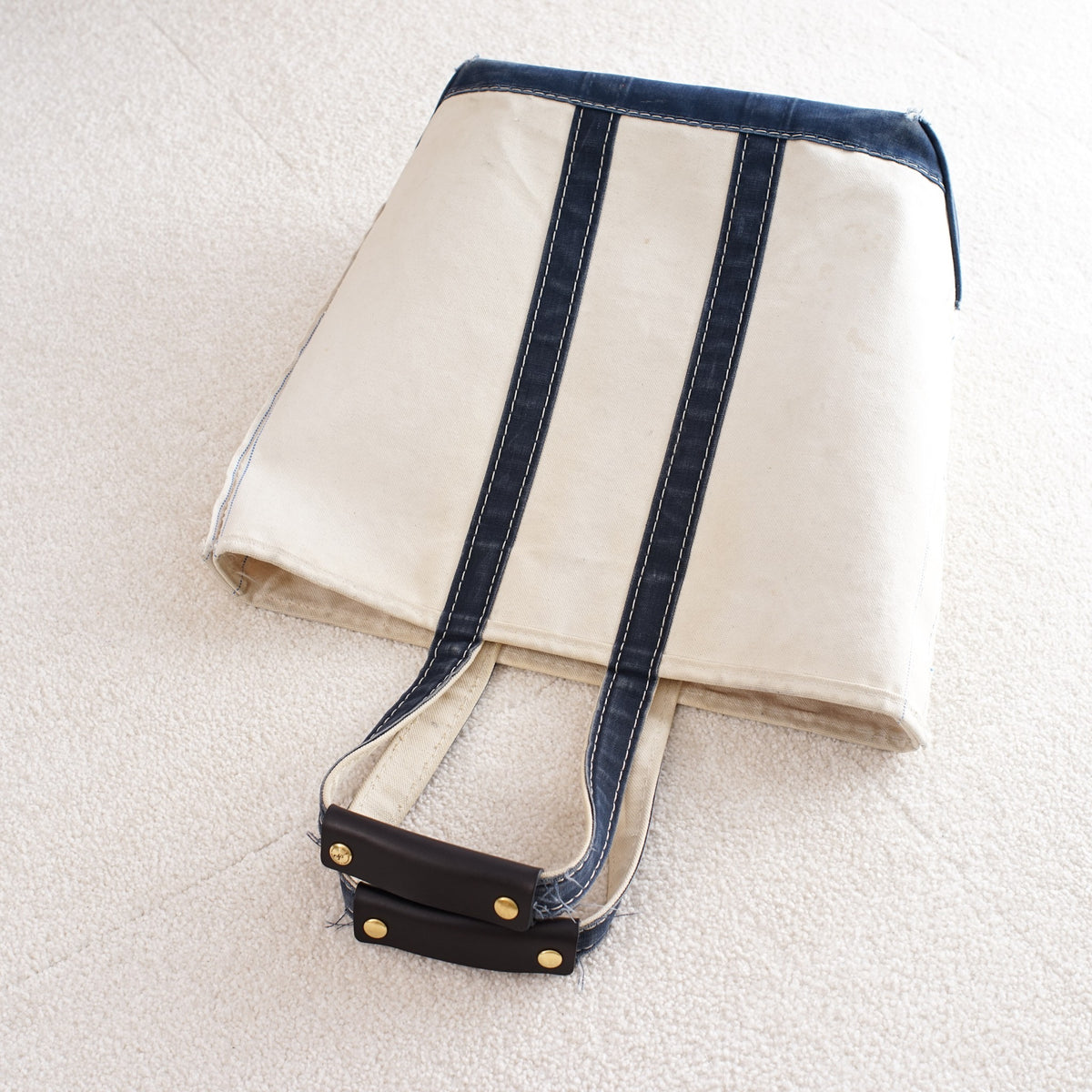 Capo カポ｜トートバッグやギターケースの持ち手を握りやすくするレザーハンドルラップ