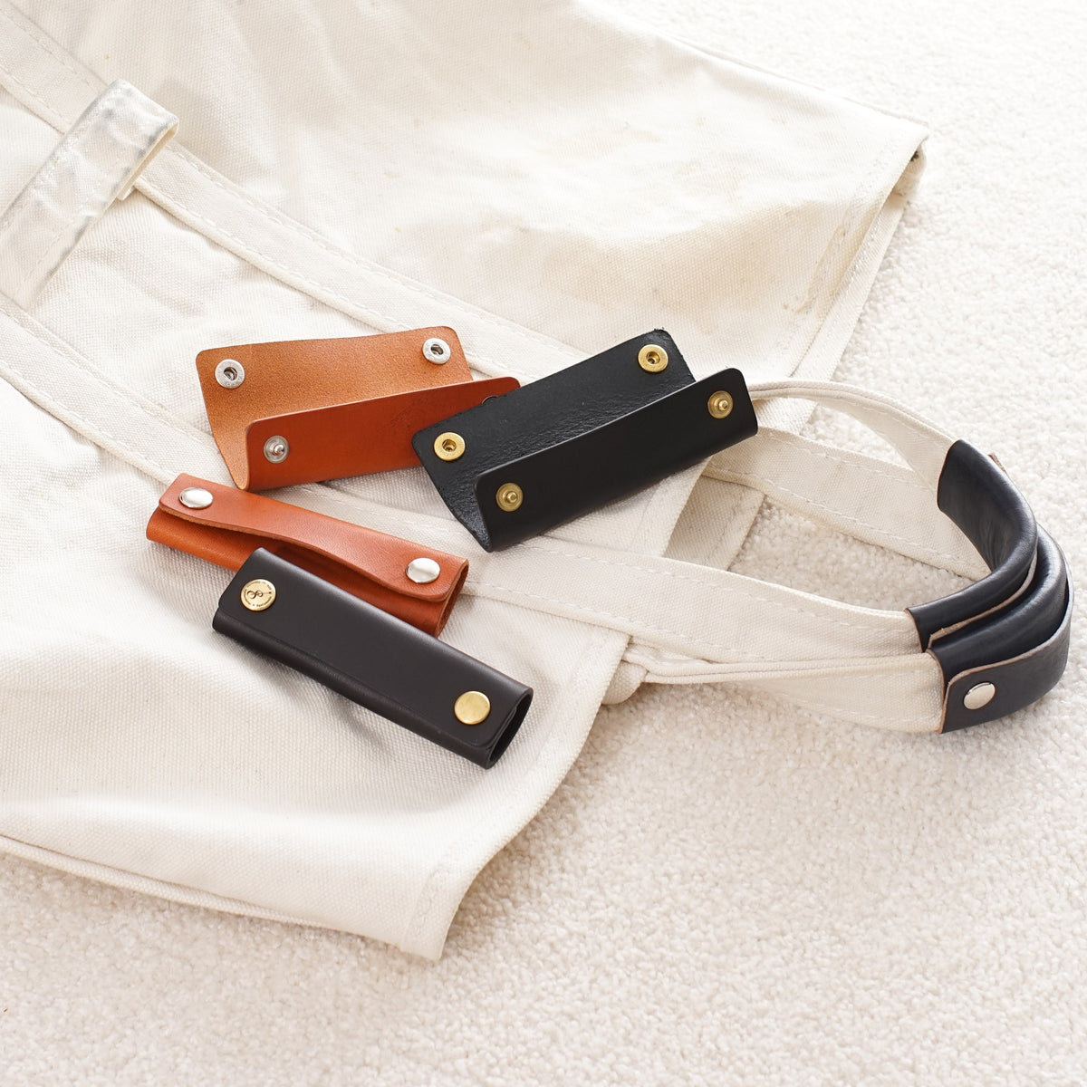 Capo カポ｜トートバッグやギターケースの持ち手を握りやすくするレザーハンドルラップ