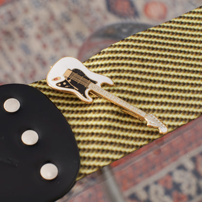Electric guitar brooch #1 | Vintage clothing and accessories selected by a guitar strap shop