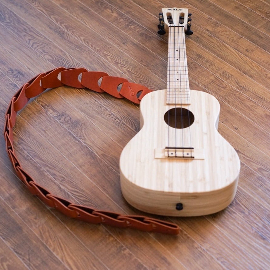 激レア！超リアル！ウクレレストラップ Wellington for ukulele ウェリントン｜ウロコのようなウクレレ