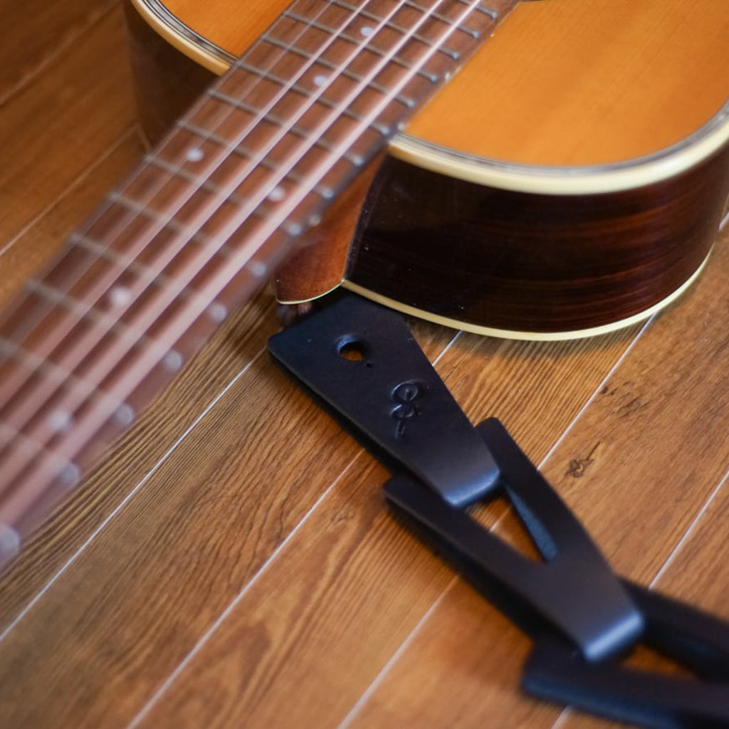 kolmio for ukulele Kolmio | Scale-like ukulele strap