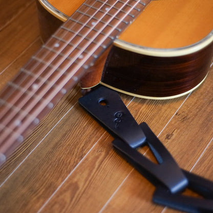 kolmio for ukulele Kolmio | Scale-like ukulele strap