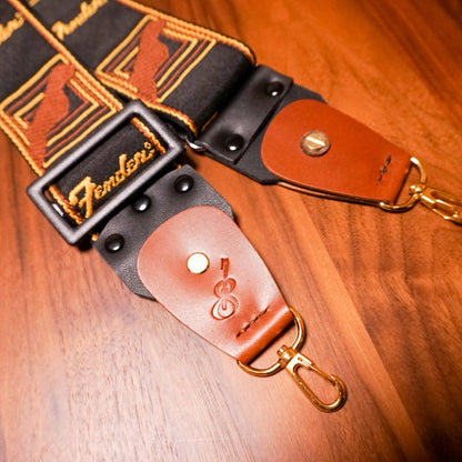 Backstage for Bag | An attachment that transforms a guitar strap into a shoulder bag strap