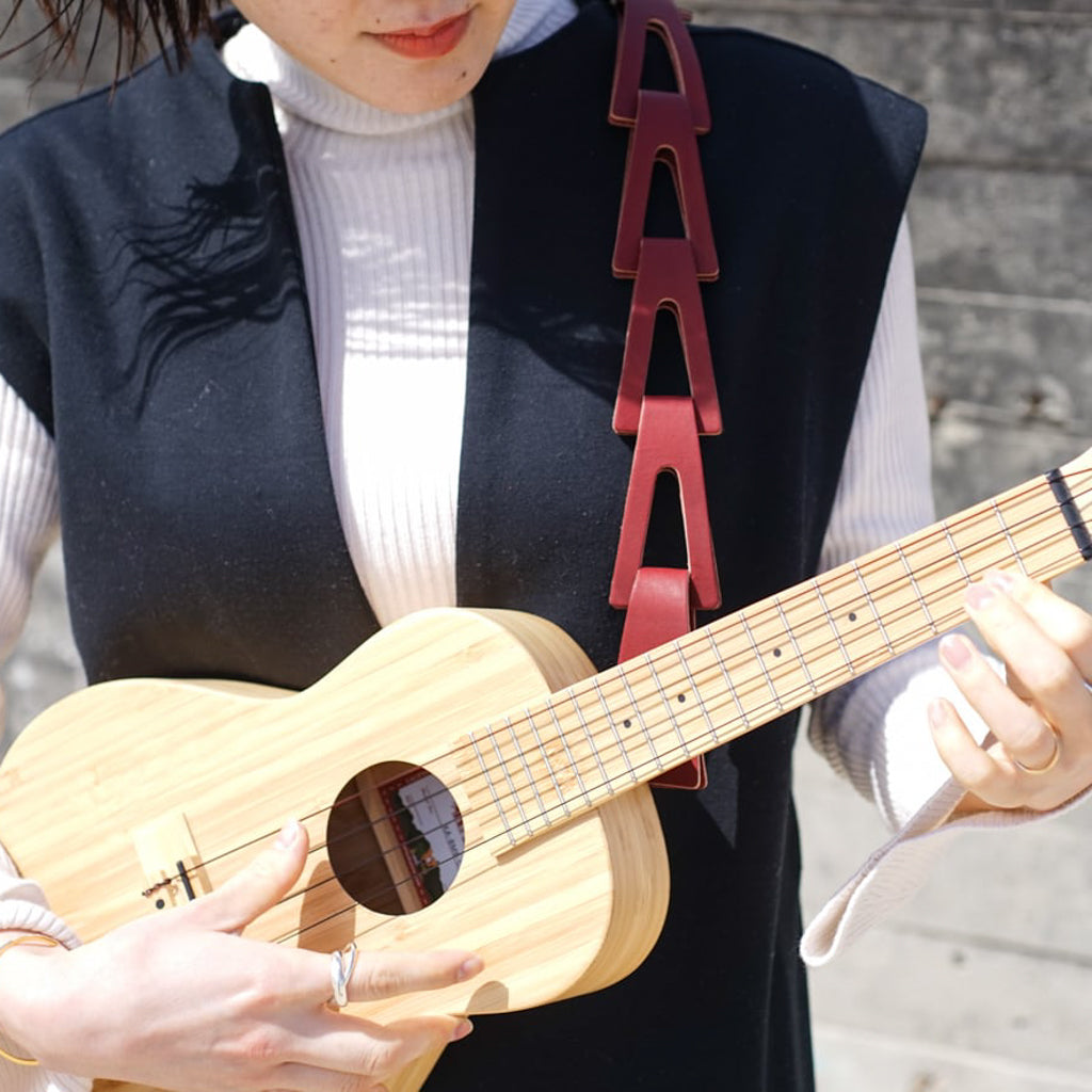 kolmio for ukulele Kolmio | Scale-like ukulele strap