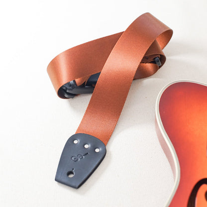 Courier | One-handed adjustable guitar strap