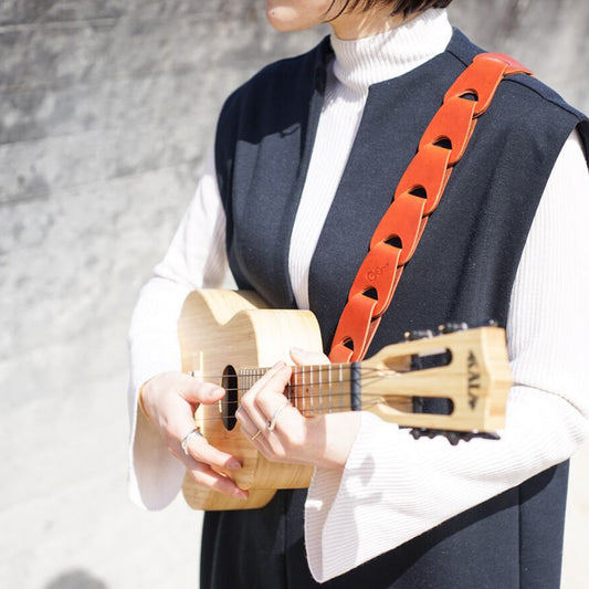 Wellington for ukulele ウェリントン｜ウロコのようなウクレレストラップ