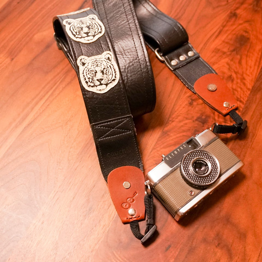 Backstage for Camera｜ギターストラップをカメラストラップに変身