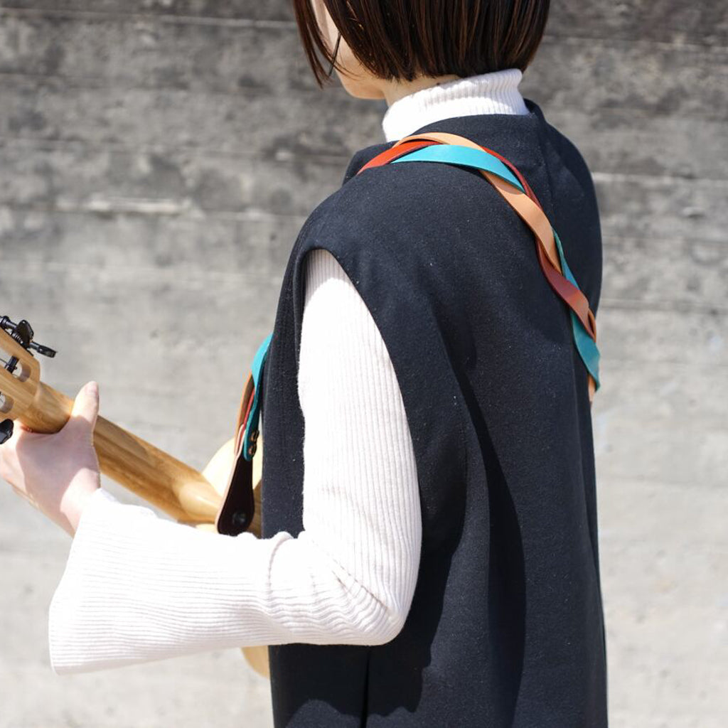 Triad for ukulele | A braided ukulele strap with just the right amount of presence