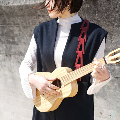 kolmio for ukulele Kolmio | Scale-like ukulele strap