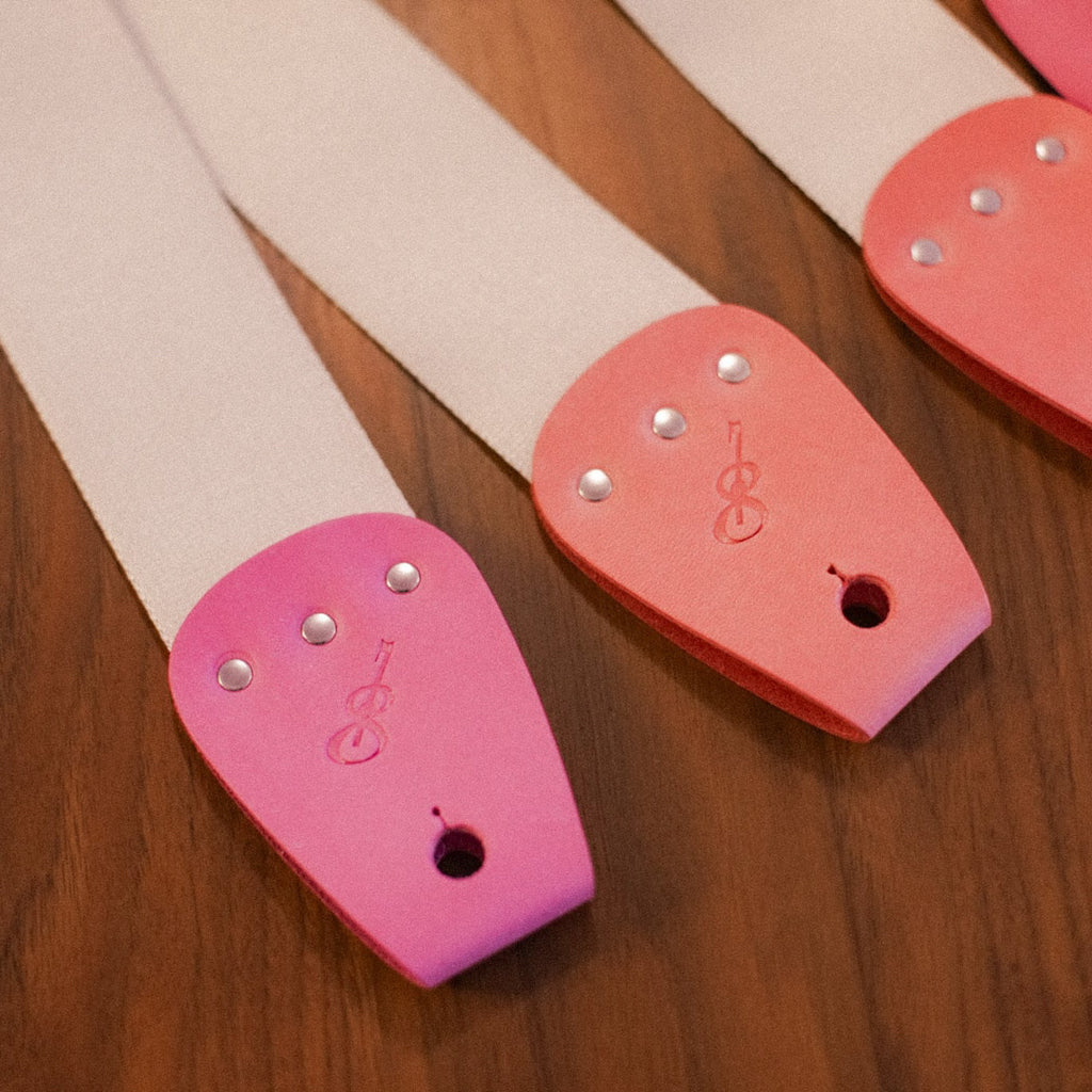 Courier | One-handed adjustable guitar strap