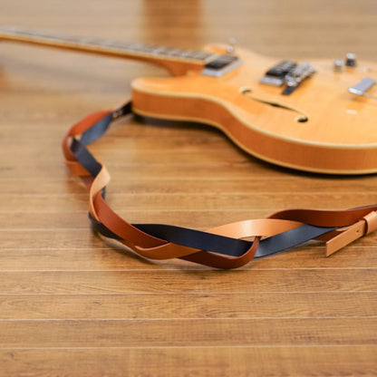 Triad トライアド Camel×Brown×Black ギターに装着したイメージ 4