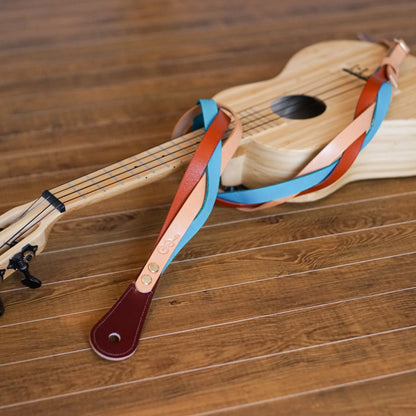 Triad for ukulele トライアド Camel×Brown×Sora ウクレレに装着したイメージ 3